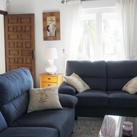Disfrute Del Relax La Privacidad Y La Comodidad En Esta Villa Con Piscina ヴィラ *