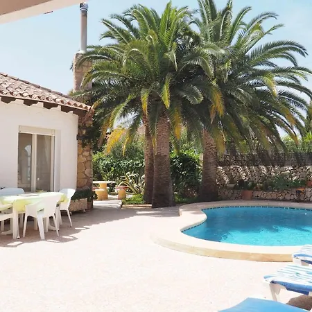 Disfrute Del Relax La Privacidad Y La Comodidad En Esta Villa Con Piscina *
